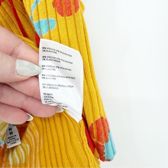 NWT Urban Outfitters Zoe Floral Ribbed Tie Front Halter Top M - Picture 8 of 10